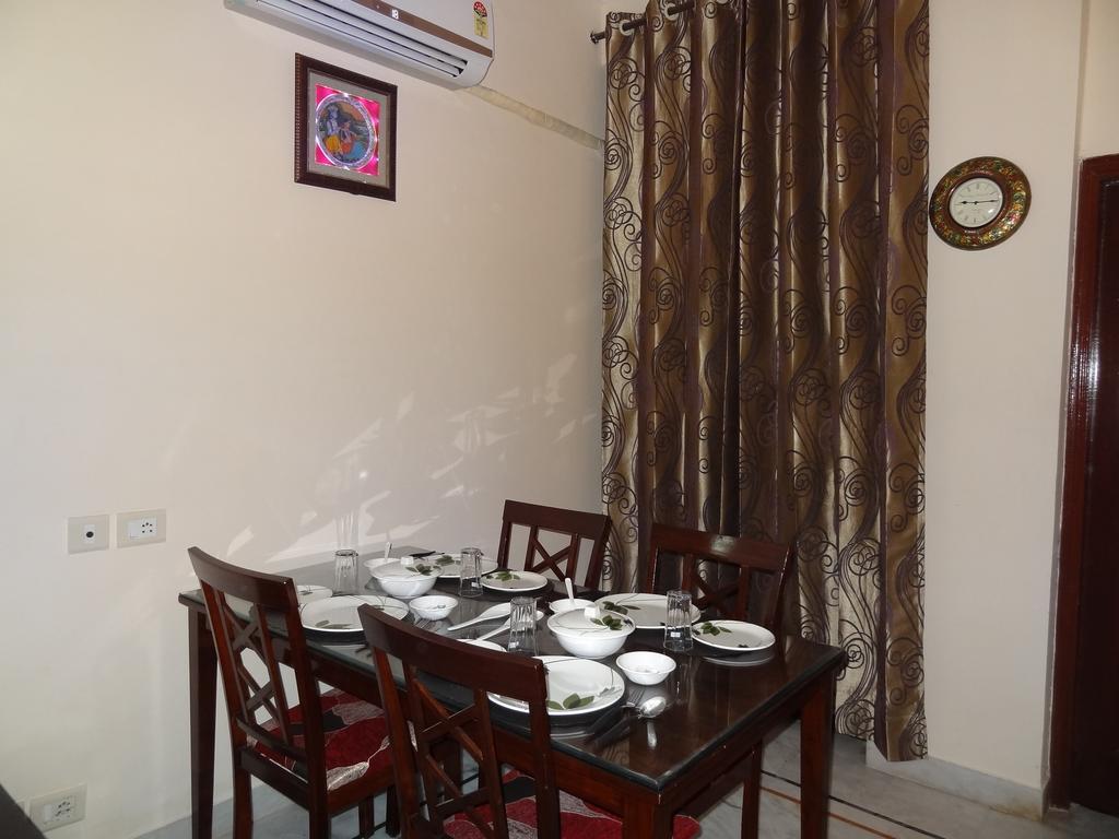 Tulsian Guest House & Apartments Jaipur Ruang foto